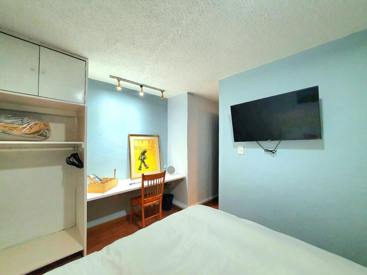 Lindas Suites Eugenio Sue Mexico City Exterior photo